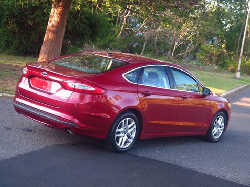 Used 2013 Ford Fusion SE FWD image 21
