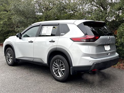 Certified 2024 Nissan Rogue S image 32