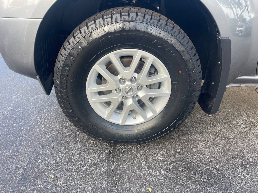 Used 2018 Nissan Frontier SV w/ Value Truck Package RWD image 9