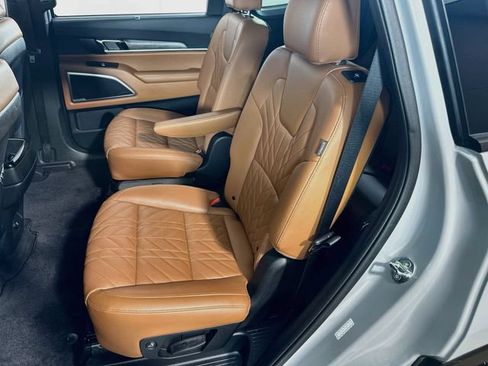 Used 2024 Kia Telluride EX X-Line AWD/4WD image 16