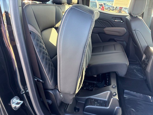 Used 2026 GMC Canyon Denali AWD/4WD image 38