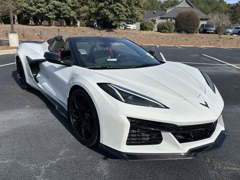 Used 2023 Chevrolet Corvette Z06 w/ LPO, Roadside Safety Package image 26