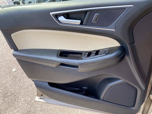 Used 2020 Ford Edge SEL w/ Cargo Accessory Package FWD image 22