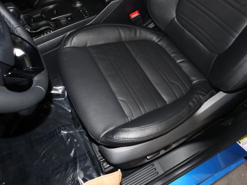 New 2025 Ford Ranger Lariat w/ Black Appearance Package image 33