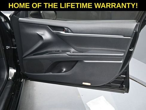 Used 2019 Toyota Camry SE image 43