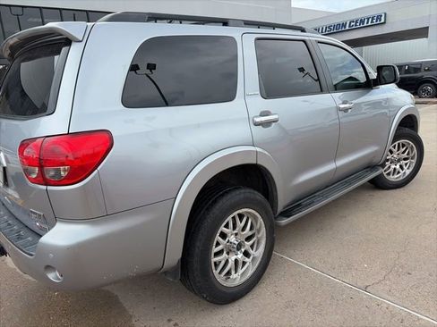 Used 2016 Toyota Sequoia Limited w/ Safety & Convenience Package RWD image 3