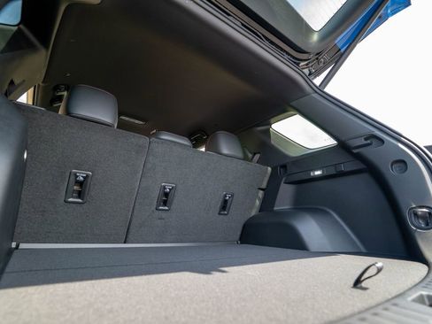 New 2026 Chevrolet Equinox RS w/ Safety and Technology Package FWD image 33