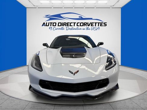 Used 2018 Chevrolet Corvette Z06 w/ Carbon 65 Edition RWD image 12