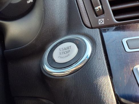 Used 2016 INFINITI Q70 L 3.7 w/ Deluxe Touring Package image 12