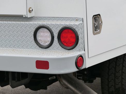 New 2026 RAM 2500 Tradesman AWD/4WD image 3