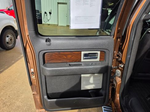 Used 2012 Ford F150 Lariat w/ Lariat Chrome Pkg AWD/4WD image 8