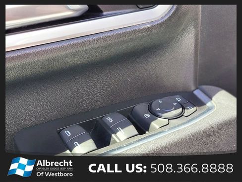 Used 2025 Chevrolet Silverado 2500 LT w/ Convenience Package AWD/4WD image 17