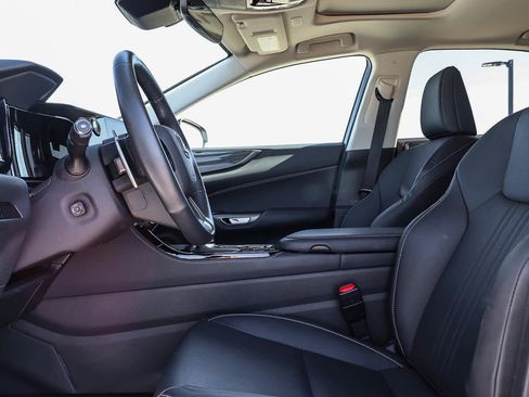 Certified 2025 Lexus NX 250 FWD w/ Premium Package image 18