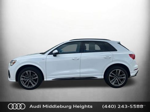Used 2023 Audi Q3 2.0T Premium w/ Black Optic Sport Package AWD/4WD image 5