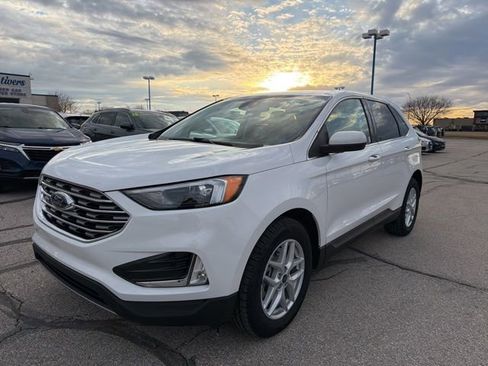Certified 2022 Ford Edge SEL w/ Convenience Package image 10