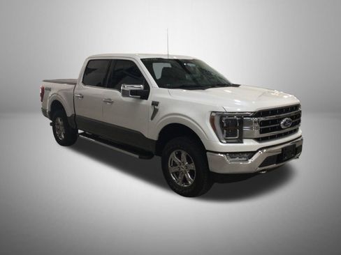 Used 2021 Ford F150 Lariat w/ Equipment Group 502A High AWD/4WD image 3