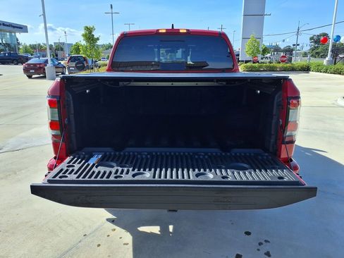 Used 2025 Nissan Frontier PRO-4X w/ Pro Convenience Package AWD/4WD image 11