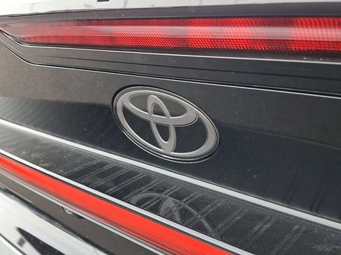 New 2026 Toyota Prius XLE image 22