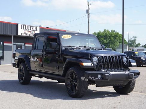 Used 2021 Jeep Gladiator Sport AWD/4WD image 9
