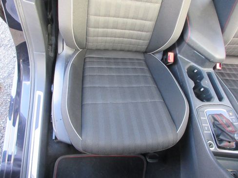 Used 2019 Volkswagen Jetta GLI image 23