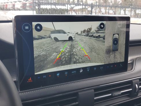 Certified 2024 Lincoln Corsair AWD w/ Equipment Group 101A image 17