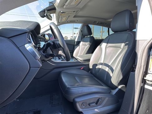 Used 2022 Audi Q8 Premium Plus image 15