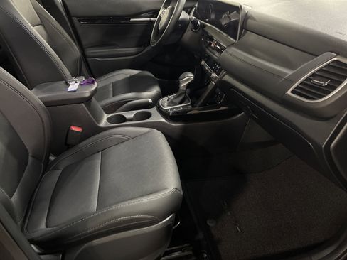 Used 2025 Kia Seltos EX w/ EX Sunroof Package image 14