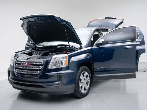 Used 2017 GMC Terrain SLE FWD image 17