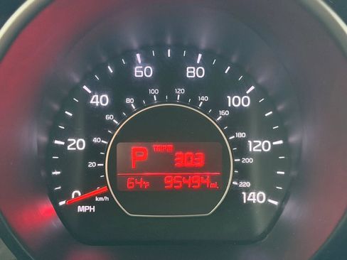 Used 2018 Kia Soul FWD image 34