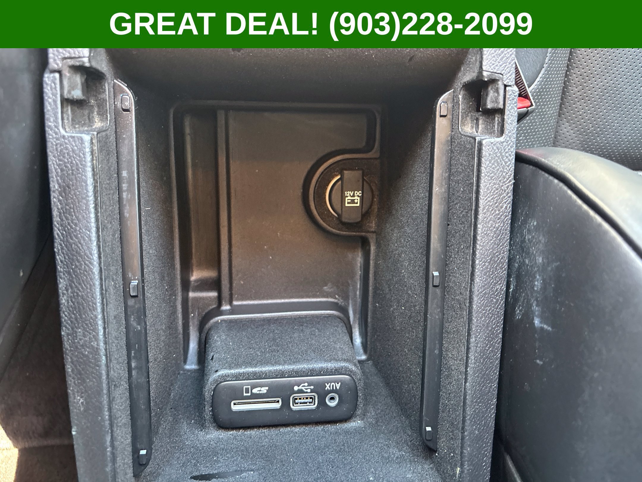 Used 2016 Chrysler 300 C RWD image 34