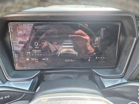 Used 2025 GMC Terrain Elevation image 19