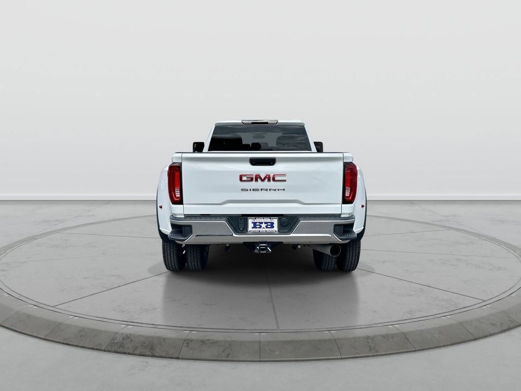 Used 2023 GMC Sierra 3500 Pro w/ Gooseneck/5TH Wheel Package AWD/4WD image 7