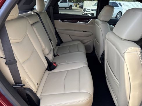 Used 2017 Cadillac XT5 Luxury w/ Driver Awareness Package image 30