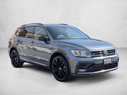 Used 2020 Volkswagen Tiguan SE R-Line w/ 3rd Row Seat Package image 4