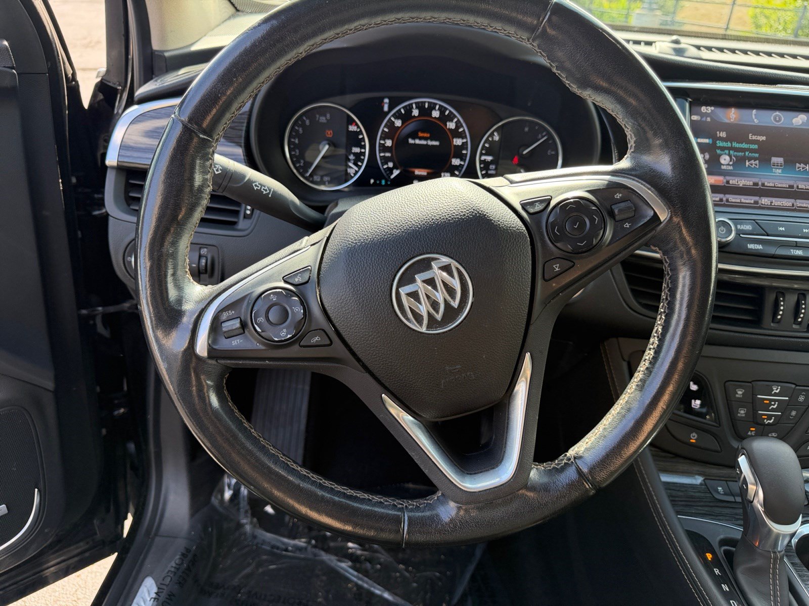 Used 2018 Buick Envision Premium w/ Driver Confidence Package AWD/4WD image 9