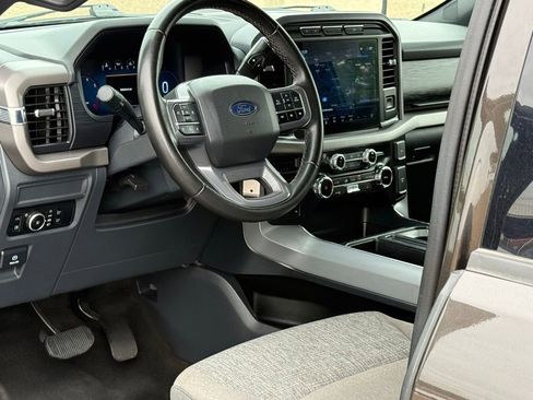 Used 2024 Ford F150 XLT w/ Mobile Office Package image 7