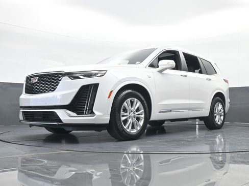 Used 2024 Cadillac XT6 Luxury image 64