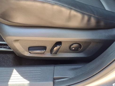 Used 2021 Nissan Rogue SV AWD/4WD image 9