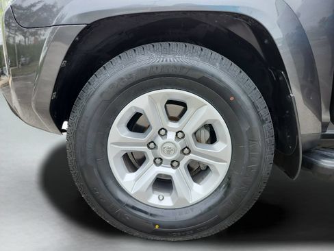 Used 2020 Toyota 4Runner SR5 RWD image 35
