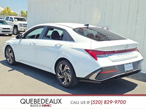 Used 2025 Hyundai Elantra SEL FWD image 5