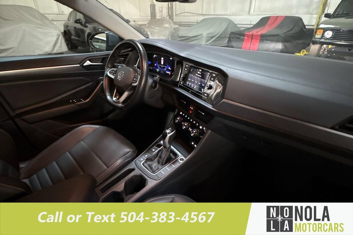 Used 2024 Volkswagen Jetta SE FWD image 30