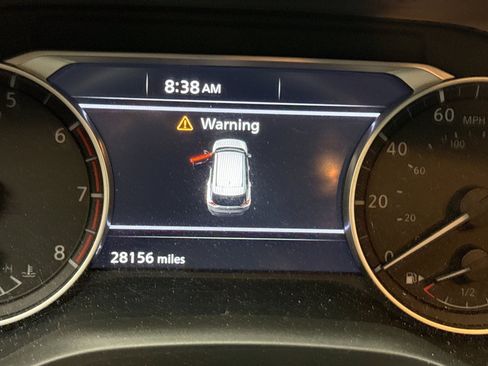 Used 2021 Nissan Rogue SV AWD/4WD image 10