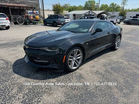 Used 2016 Chevrolet Camaro LT RWD image 2