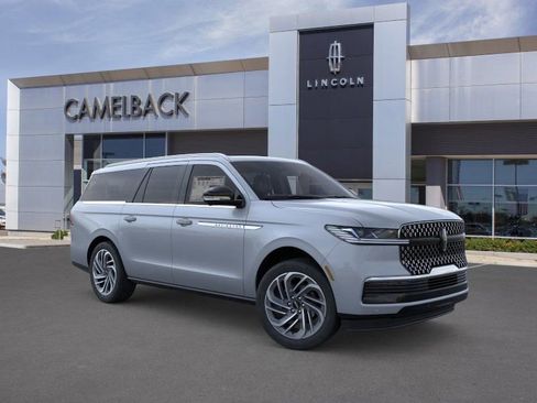 New 2025 Lincoln Navigator L Reserve image 7