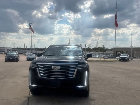 Used 2023 Cadillac Escalade ESV Premium Luxury Platinum AWD/4WD image 6