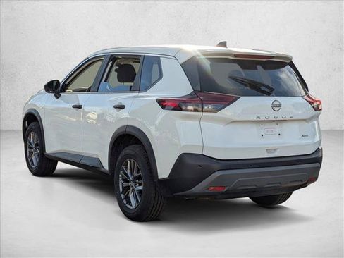 Used 2023 Nissan Rogue S image 8