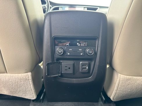 Certified 2021 Buick Enclave Premium w/ Sun and Sites Package AWD/4WD image 32
