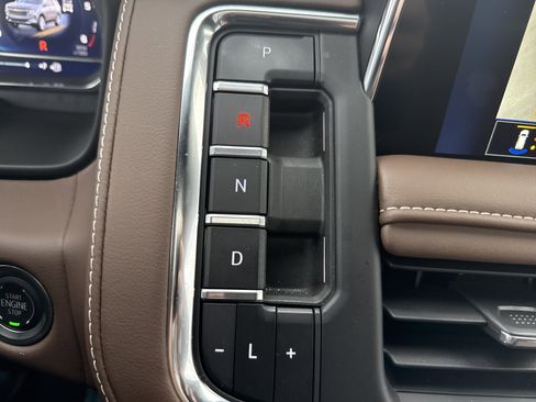 Used 2024 Chevrolet Tahoe High Country image 26