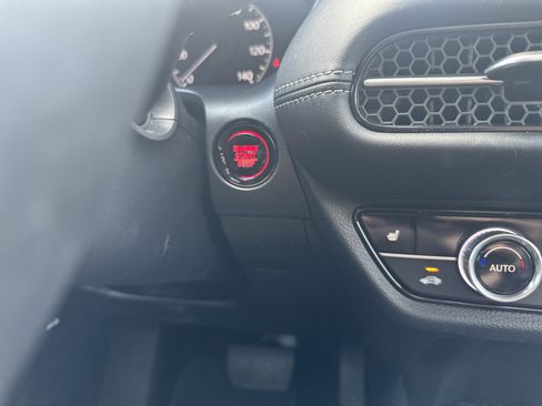 Certified 2024 Honda HR-V EX-L image 23