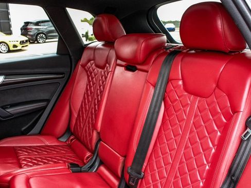Used 2022 Audi SQ5 Premium Plus w/ Premium Plus Package image 34